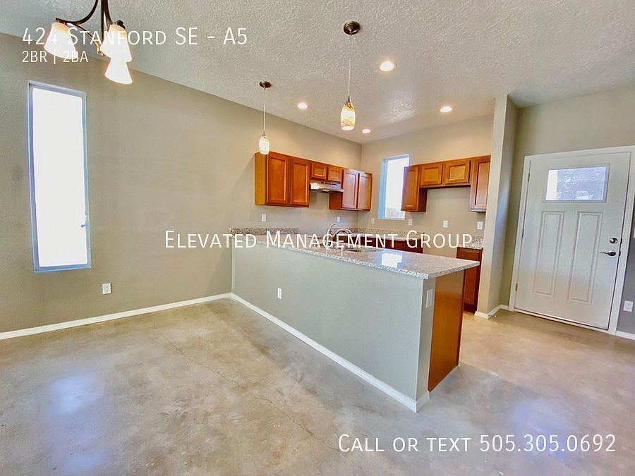 1st image of 424 Stanford Dr SE Unit A5
