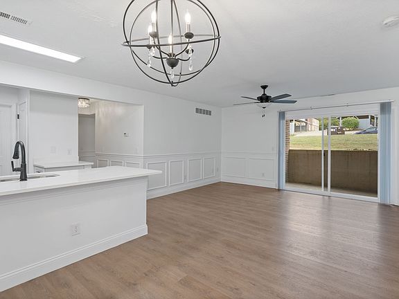 5th image of 3195 Lighthouse Dr #2