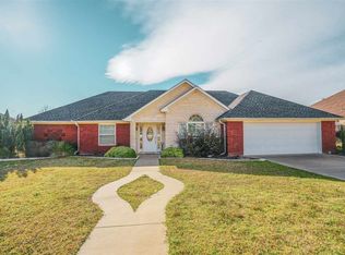 110 Rosebrook St, Henderson, TX 75654