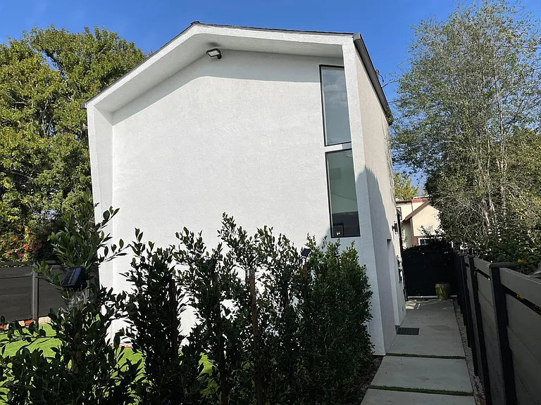 2108 S Pelham Ave — Photo 22