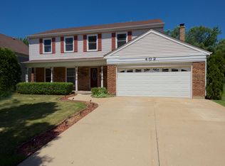 402 N Walnut Ln, Schaumburg, IL 60194