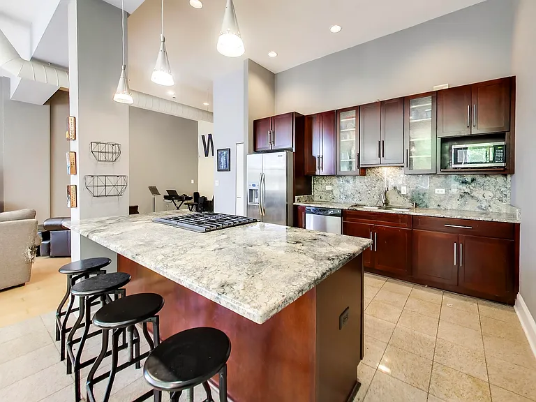 1760 W Wrightwood Ave #102 — Photo 6