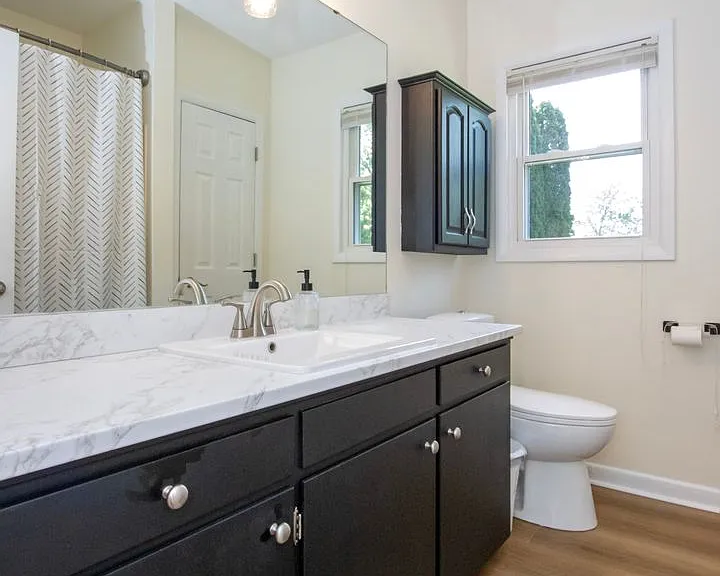 1720 W Hill Dr — Photo 18