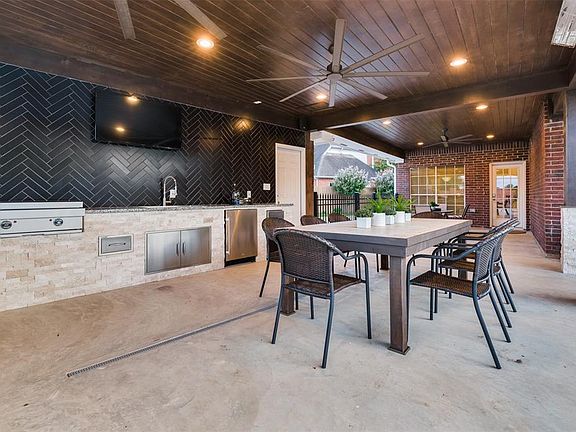 3rd image of 51 Asbury Park Ct