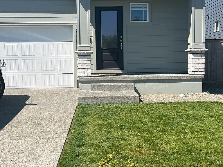724 NE 14th St — Photo 3