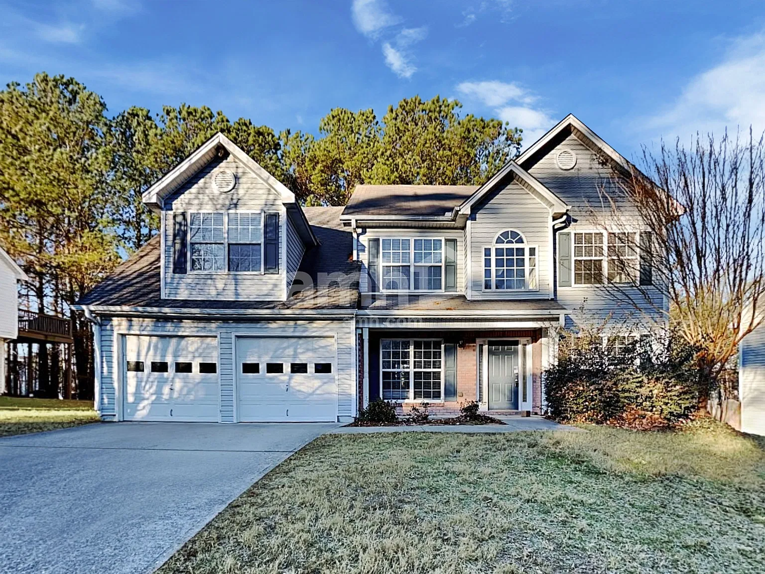 5 bed, 3.0 bath, 2569 sqft, $2,375 — Photo 1
