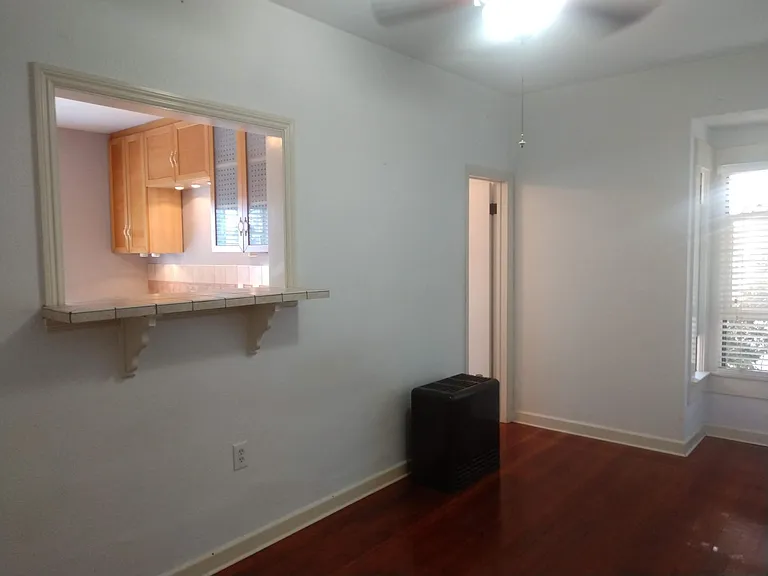 2401 E St #F — Photo 15