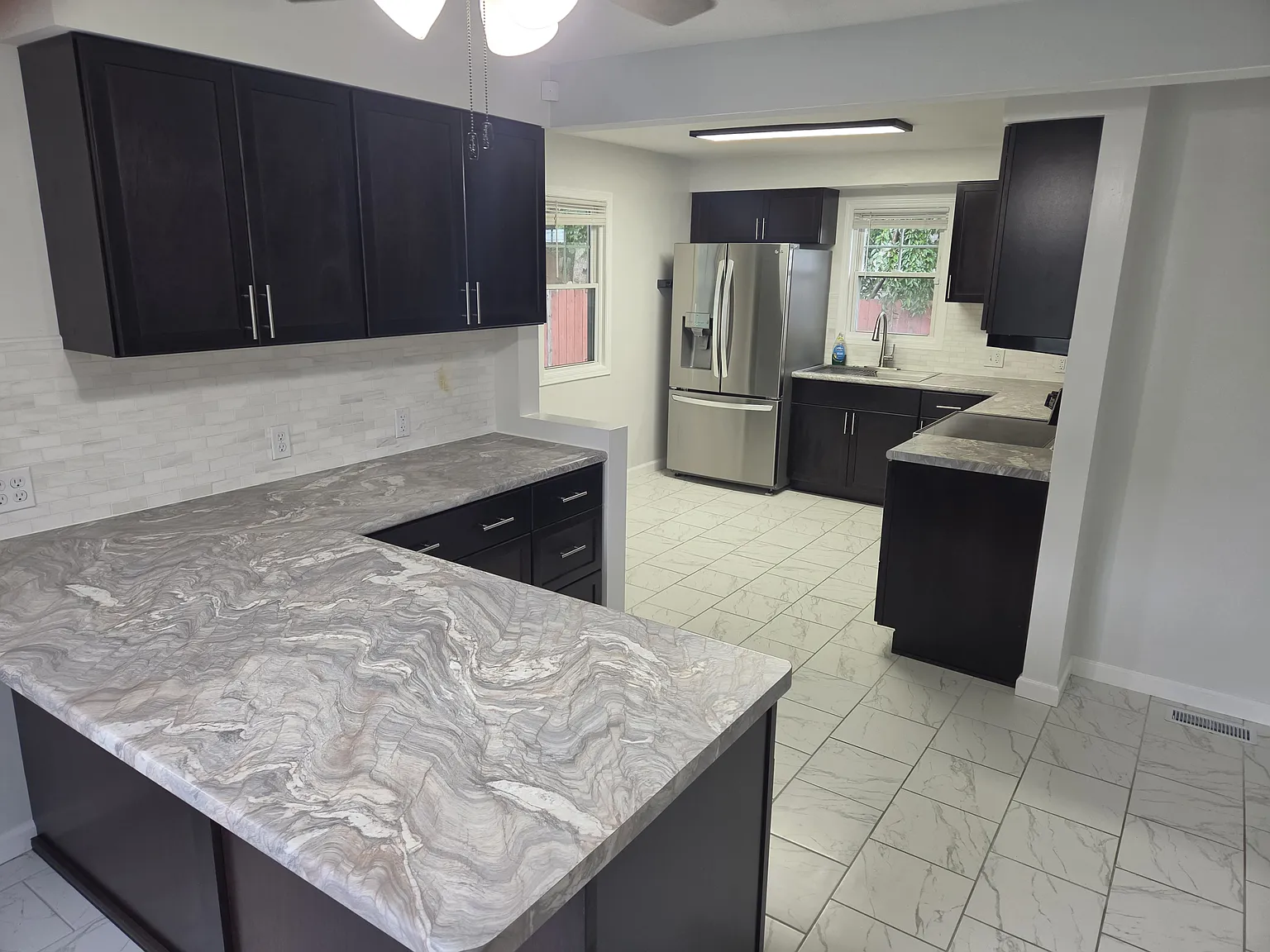 3 bed, 1325 sqft, $1,350 — Photo 2