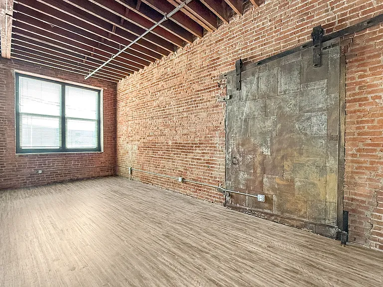 Emery Lofts — Photo 35