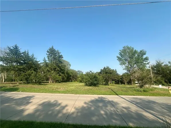 S Hester And E South Ave, Maryville, MO 64468