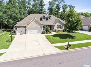 908 S Copperpoint Dr, Dunlap, IL 61525