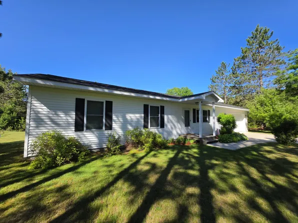1025 Robinhood Dr, Fairview, MI 48621