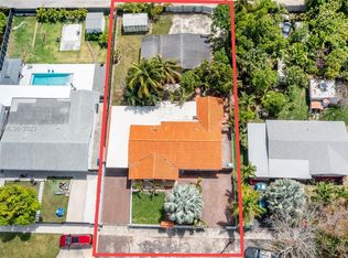 11950 SW 182nd Ter, Miami, FL 33177