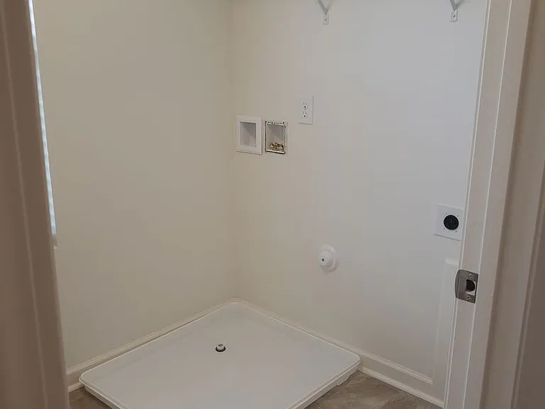 3465 Vickrey Meadow Dr — Photo 6