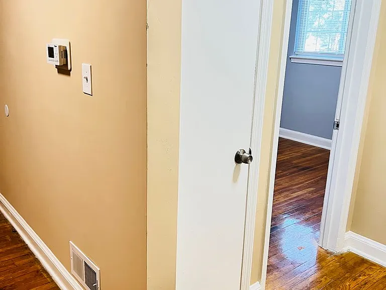 8717 Plymouth St — Photo 18