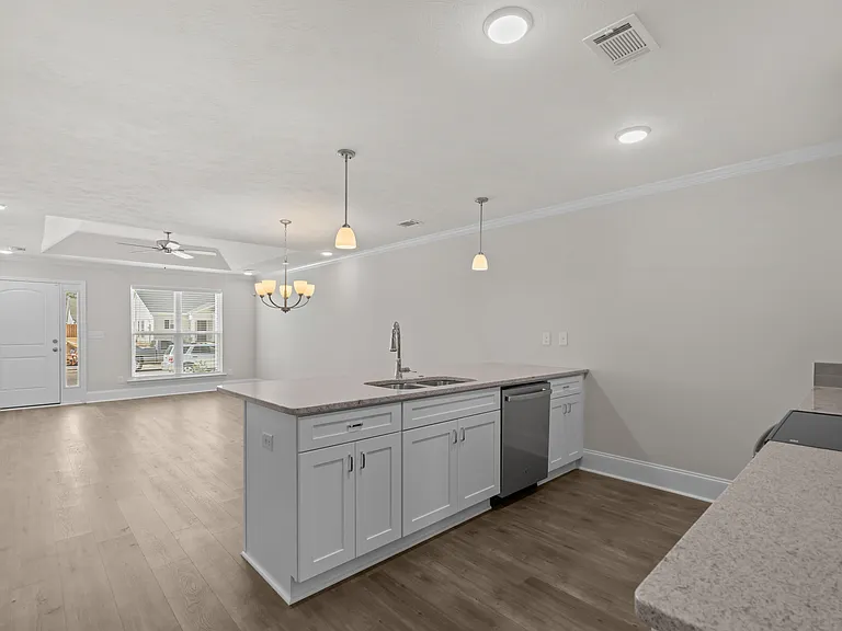 8131 Bannock Cir — Photo 16