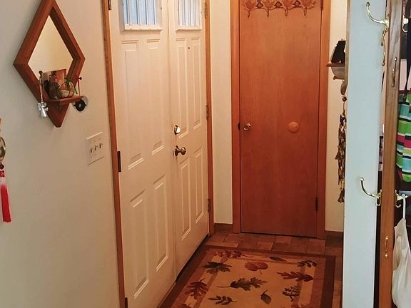 3rd image of 234 Douglass Ave