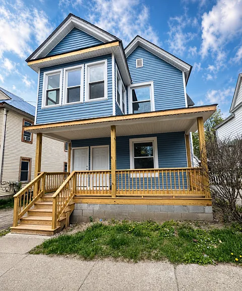62 Glen Ave #1 — Photo 1