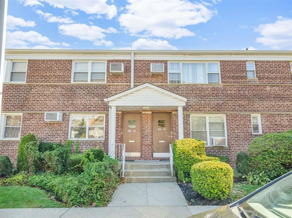 196-34 Pompeii Avenue #2A, Holliswood, NY 11423