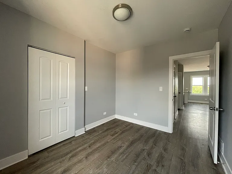 722 N Austin Blvd #1E — Photo 8