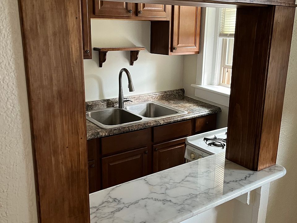 1st image of 210 Drummond Pl APT 2