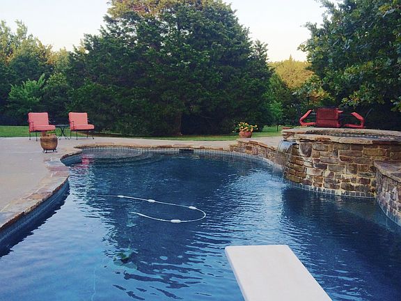 Pool and Jacuzzi