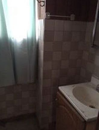5th image of 1657 N Melvina Ave