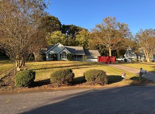 2330 Hollie Ln, Cumming, GA 30040