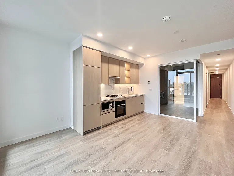 18 Esther Shiner Blvd #246 — Photo 4