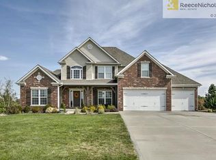 10123 Liberty Cir, Liberty, MO 64068