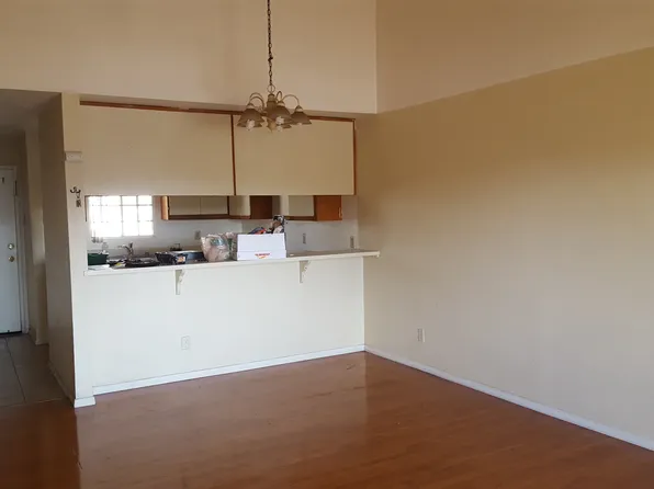 1026 Saint Louis Ave, Long Beach, CA 90804