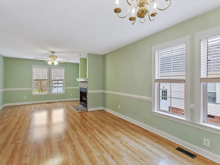 540 Hunter Way — Photo 6