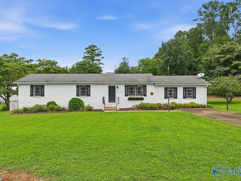 1st image of 185 Clearvue Rd