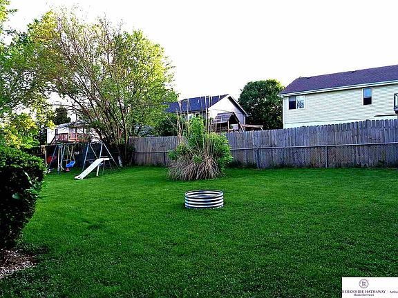 5th image of 15115 Cornelia Cir