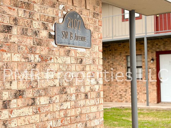 2nd image of 2105 SW B Ave APT 7
