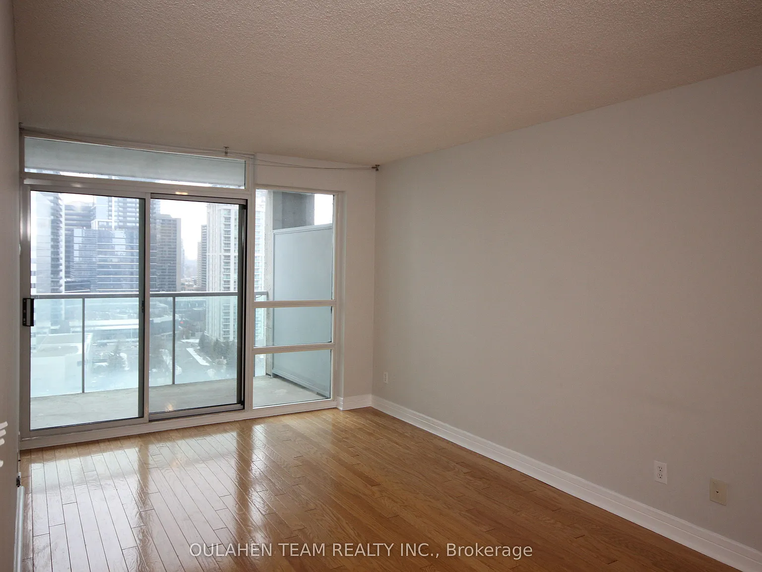 2 bed, $2,450 — Photo 3