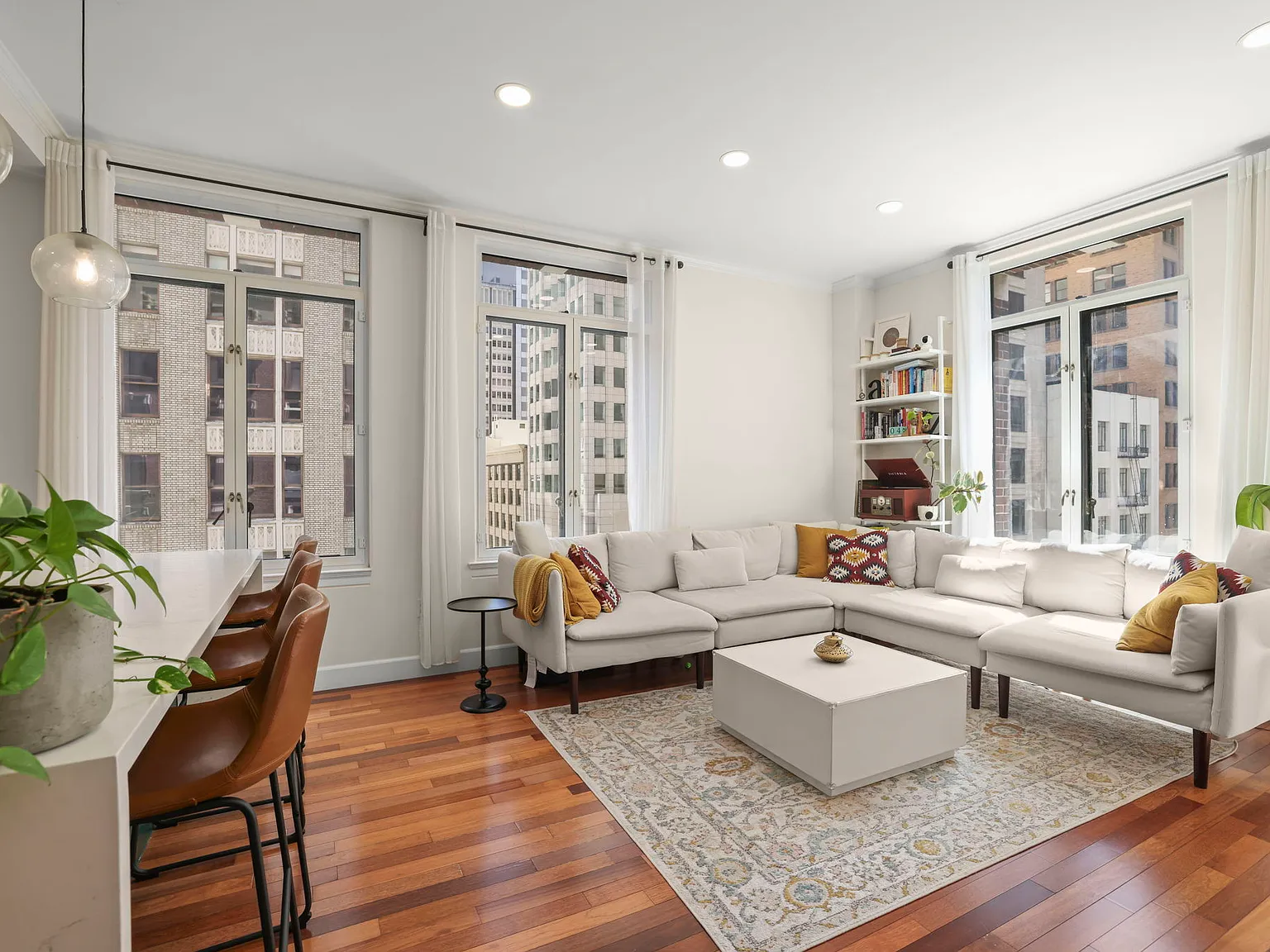 201 Sansome Street, #602 - 1 — Photo 3