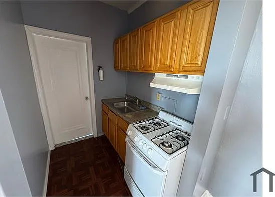 1009 Chancellor Ave #206 — Photo 1