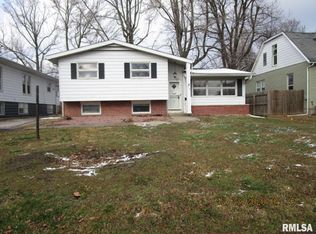 312 E North St, Du Quoin, IL 62832