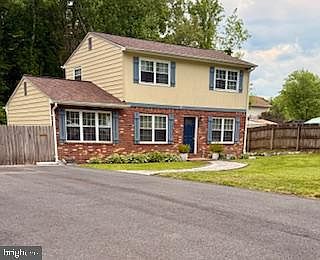 1st image of 10703 Mockingbird Ln