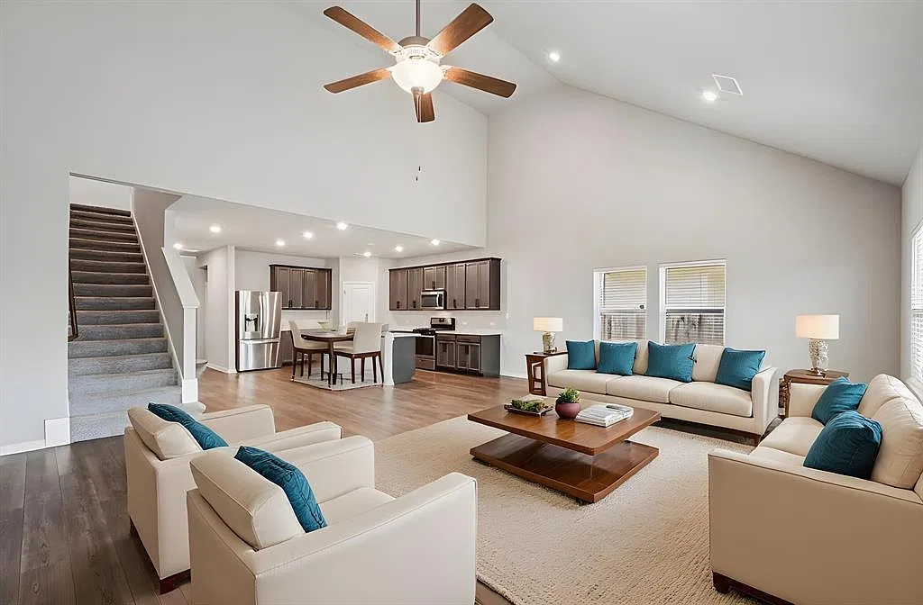 5 bed, 3.0 bath, 3012 sqft, $2,900 — Photo 4