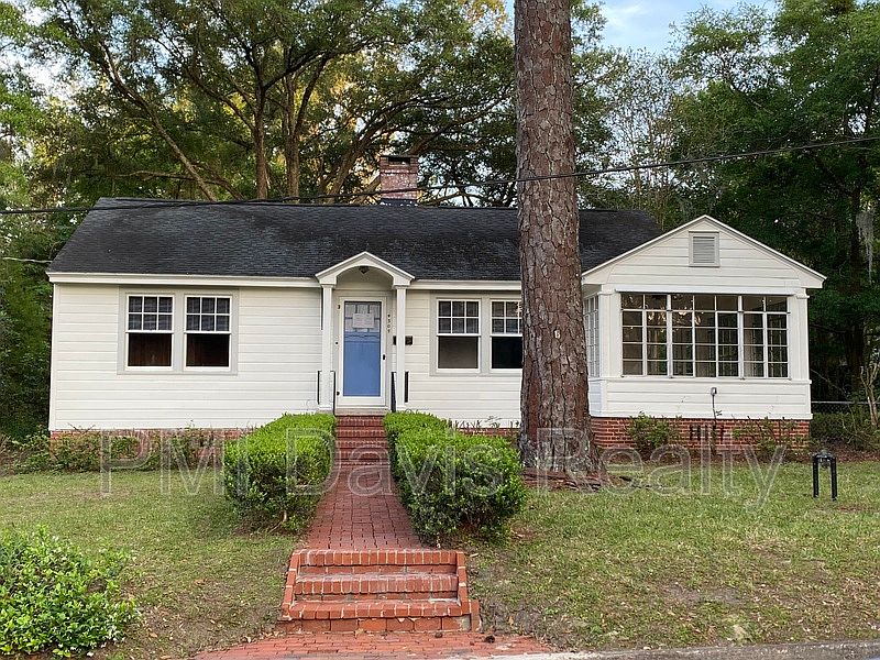 1st image of 4309 Hiawatha St