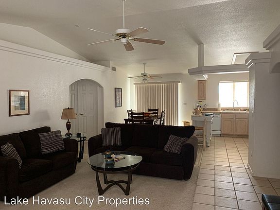 4th image of 3737 Hiawatha Dr