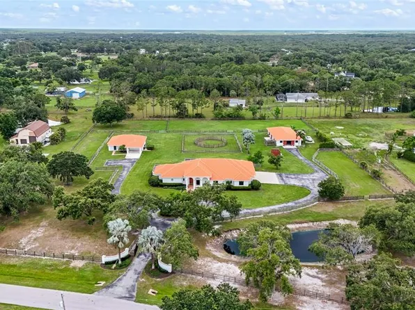 7025 Saddle Creek Cir, Sarasota, FL 34241