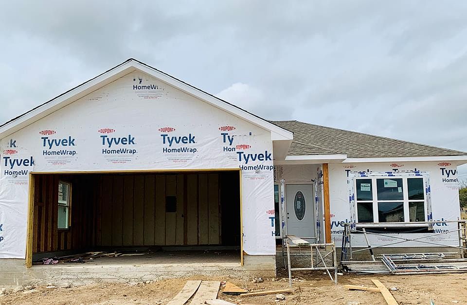 1st image of 239 Dudley Way