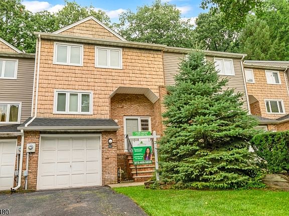 2nd image of 207 Patriots Rd