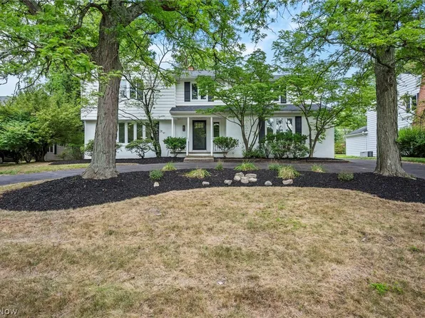 2673 Green Rd, Shaker Heights, OH 44122