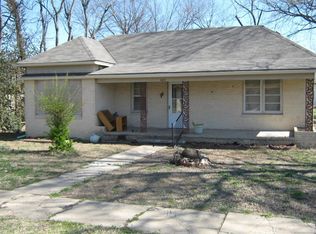 405 S Grand St, Grove, OK 74344