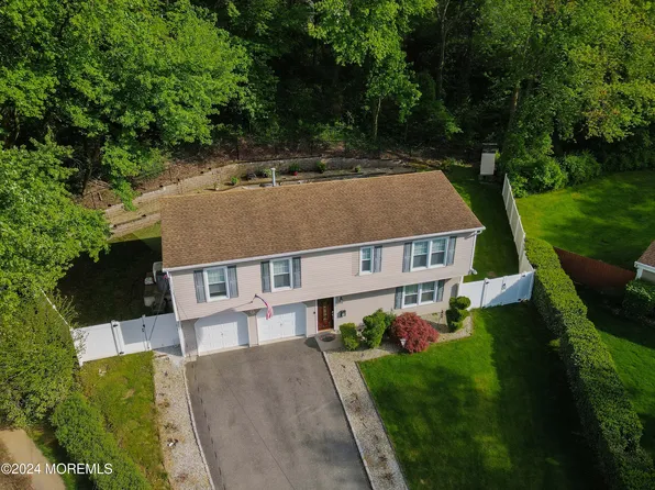 14 Diana Court, Old Bridge, NJ 08857