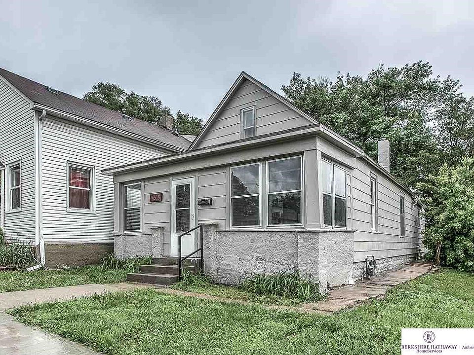 1st image of 4619 S 32nd St